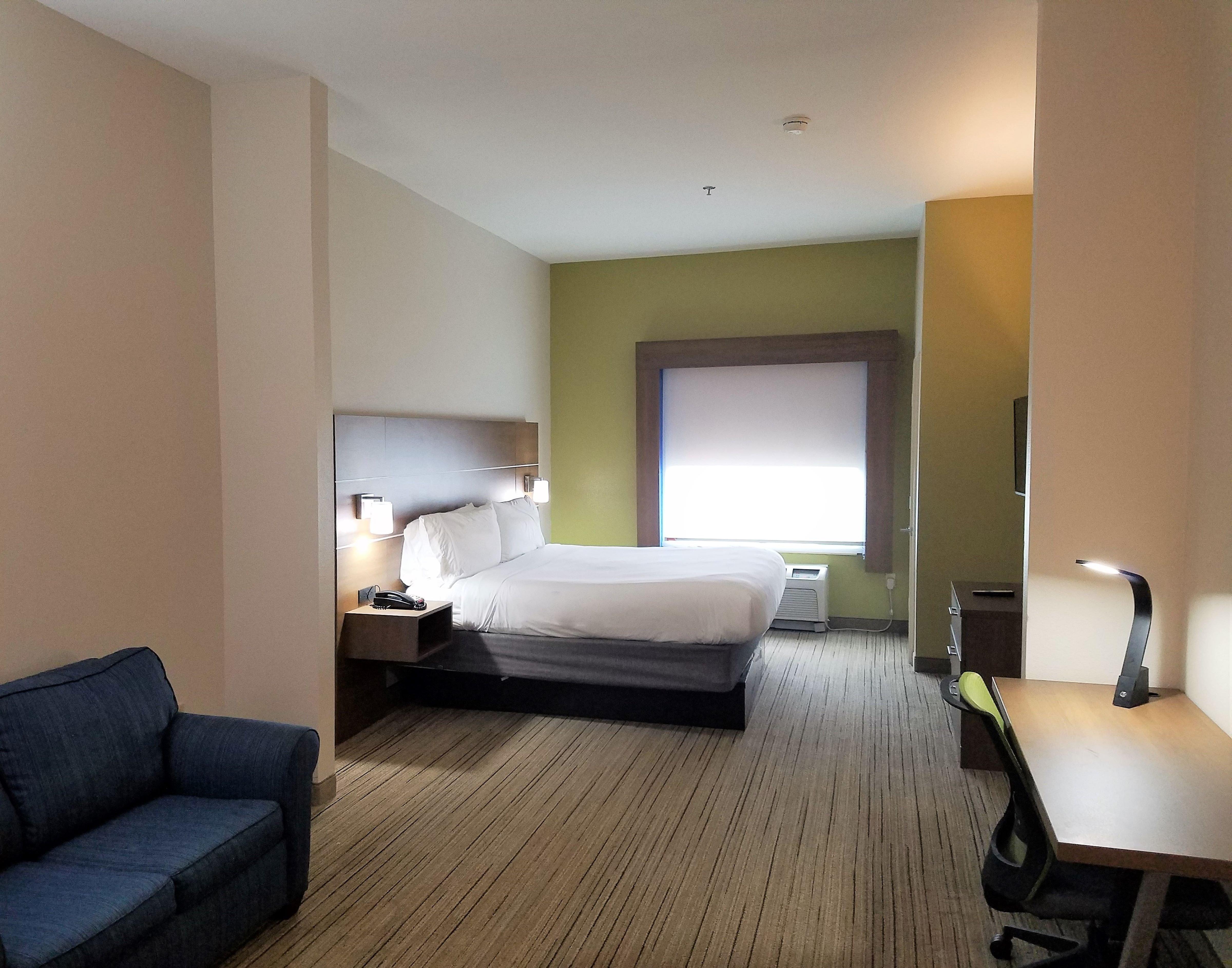 Holiday Inn Express & Suites Dallas East - Fair Park By Ihg Exterior photo