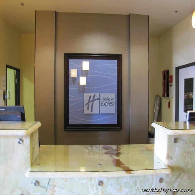 Holiday Inn Express & Suites Dallas East - Fair Park By Ihg Interior photo